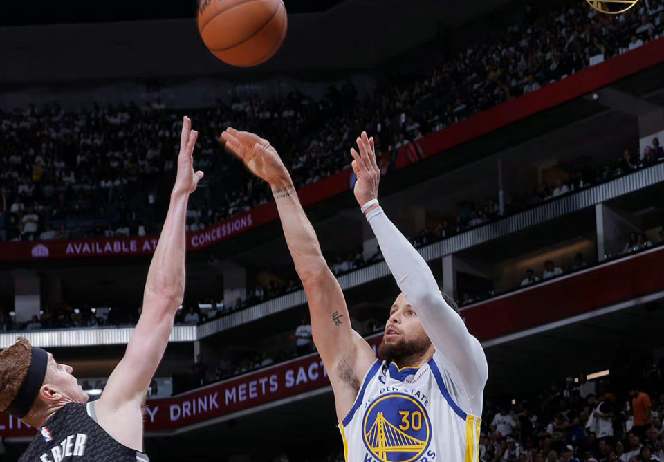 爱游戏体育包含社区盾清晨再迎强敌，芝加哥公牛遗憾出局，主帅态度——态度坚定，赛程密集仍需轮换的词条