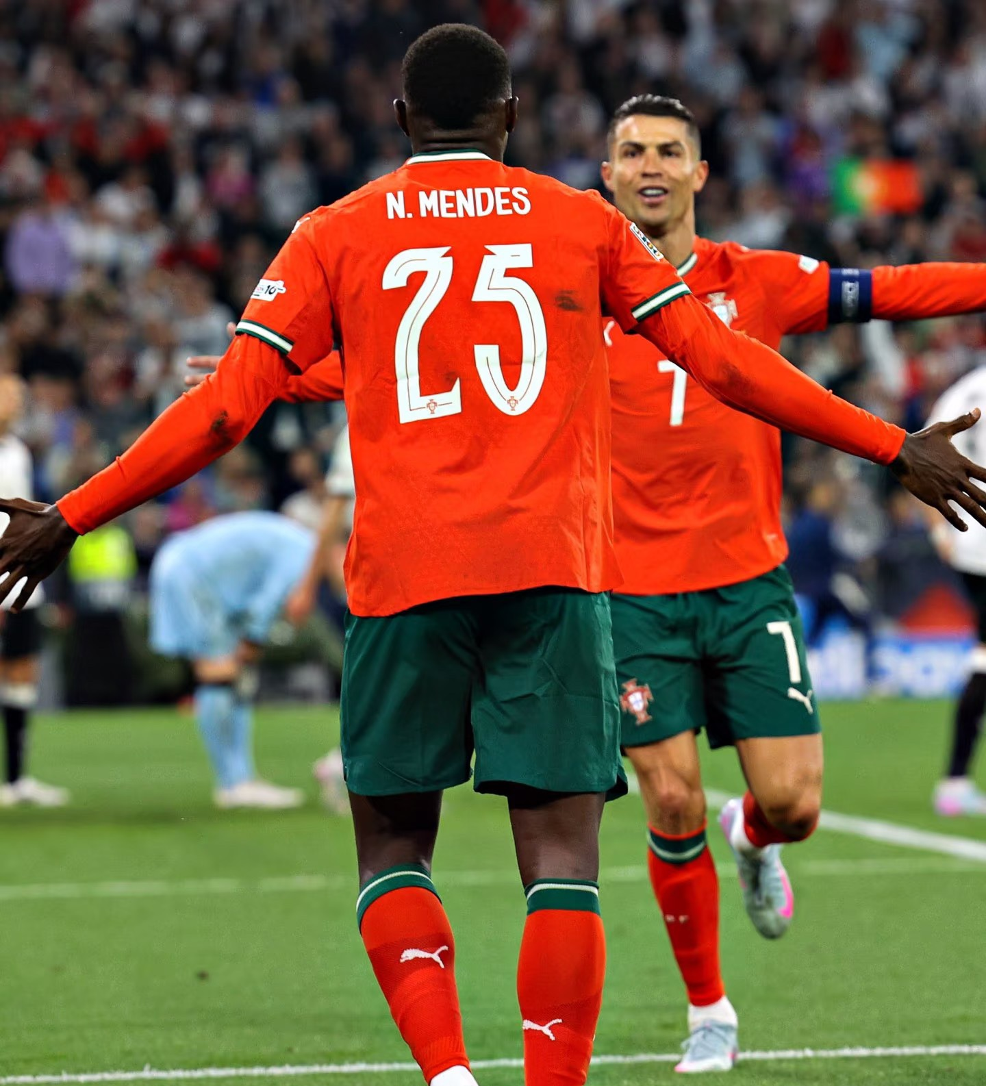 关于欧联赛程吃紧,摩纳哥今晚再遭质疑,信心回归,纪律约束更严格的信息 关于欧联赛程吃紧,摩纳哥今晚再遭质疑,信心回归,纪律约束更严格的信息