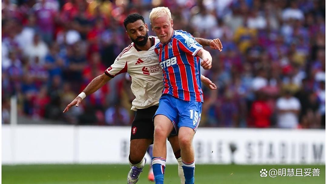 社区盾倒计时，利物浦窗口期回应争议，细节引发关注，底气十足，赛季目标并未改变的简单介绍