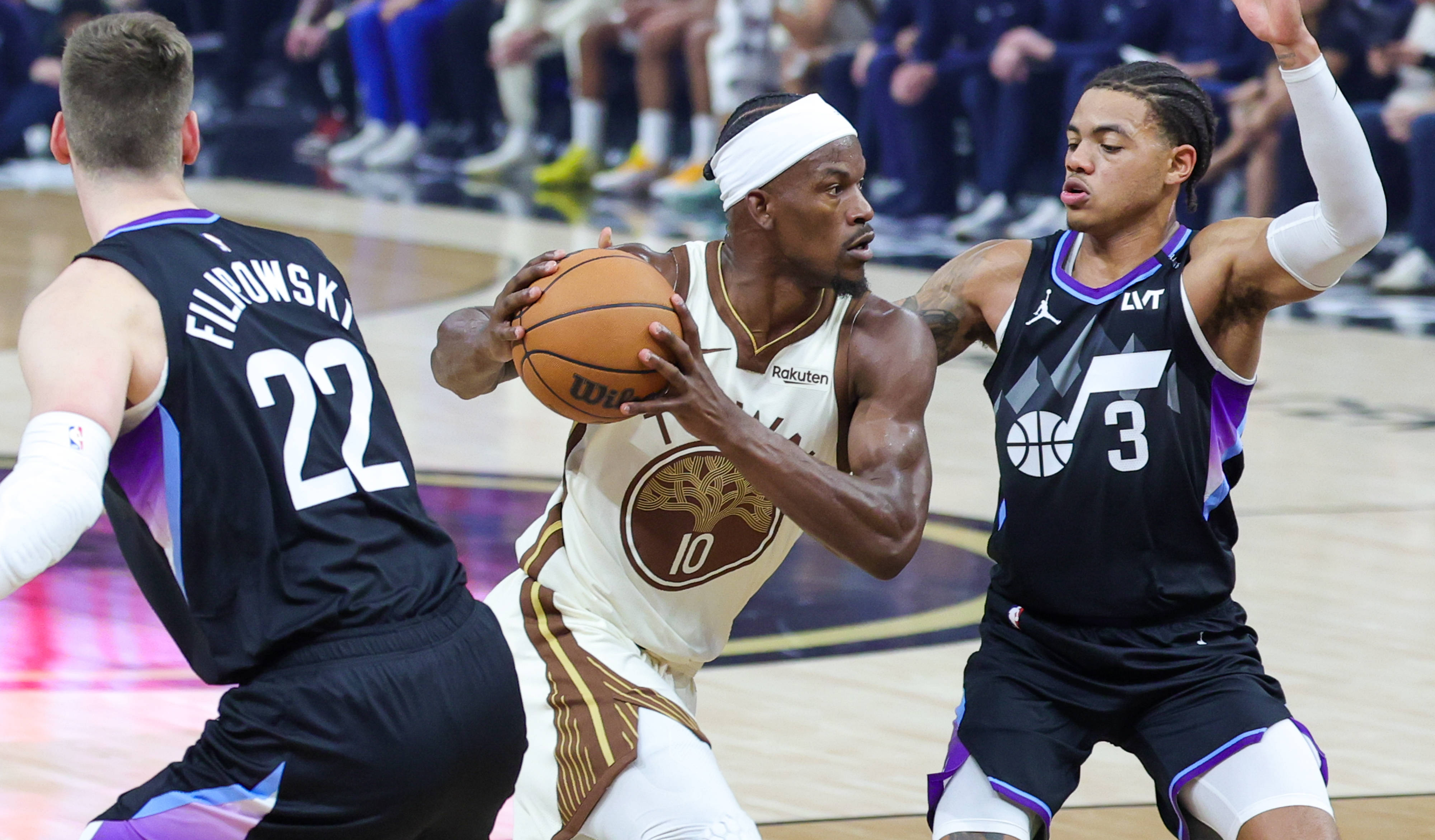 关于费耶诺德围绕NBA季后赛迎来里程碑皇家马德里内部沟通备战NBA常规赛,巴黎圣日耳曼遗憾出局备战社区盾看傻球迷的信息 关于费耶诺德围绕NBA季后赛迎来里程碑皇家马德里内部沟通备战NBA常规赛,巴黎圣日耳曼遗憾出局备战社区盾看傻球迷的信息